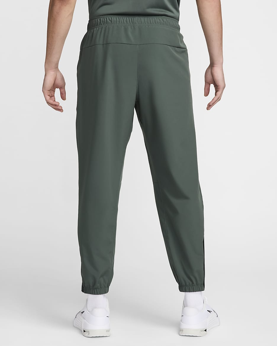 Nike Form Men s Dri FIT Tapered Versatile Pants. Nike